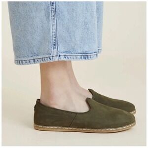 CHARIX Olive Nubuck Slip On Leather Flats Loafers Women's Size 41 Suede